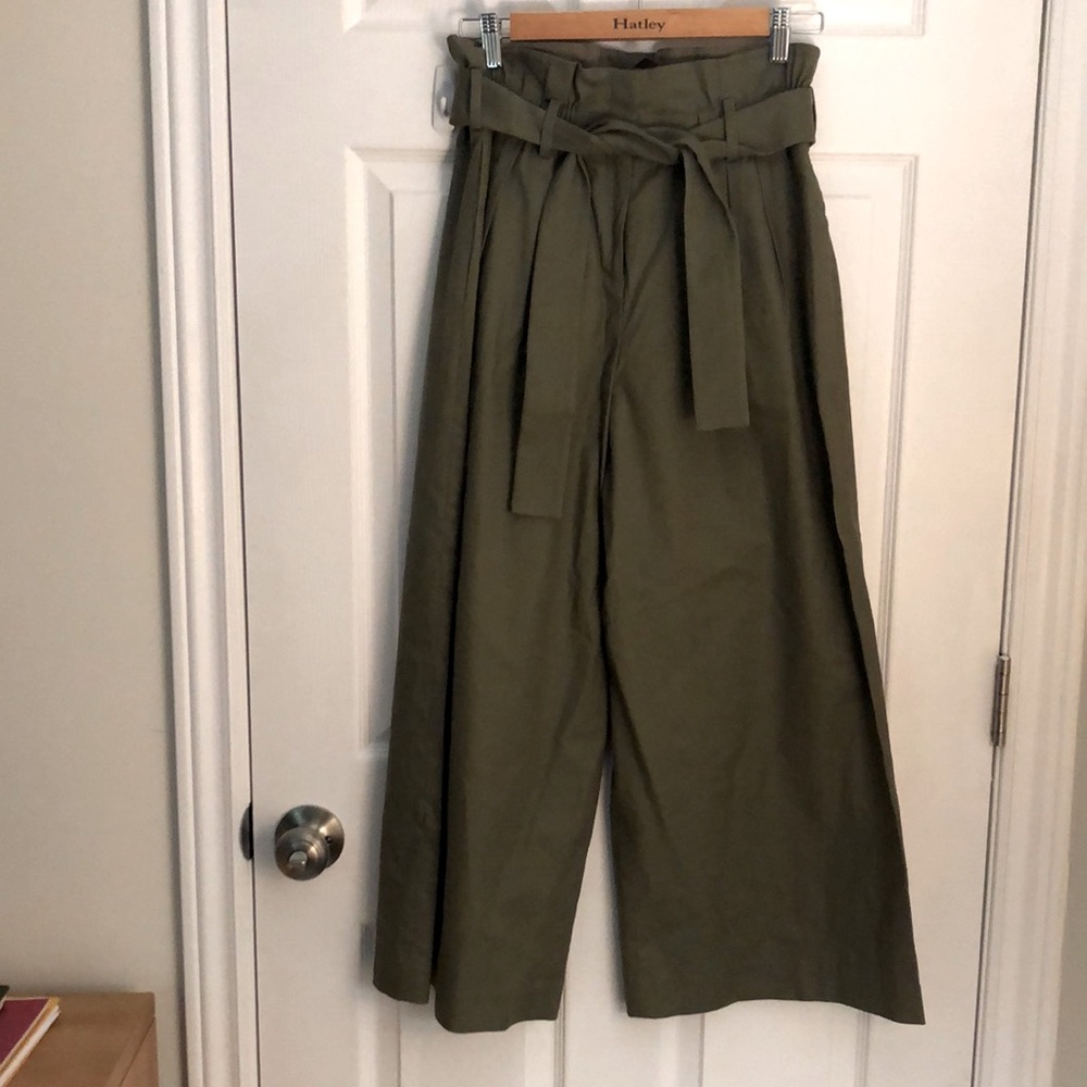 BCBGMAXAZARIA XS OLIVE GREEN